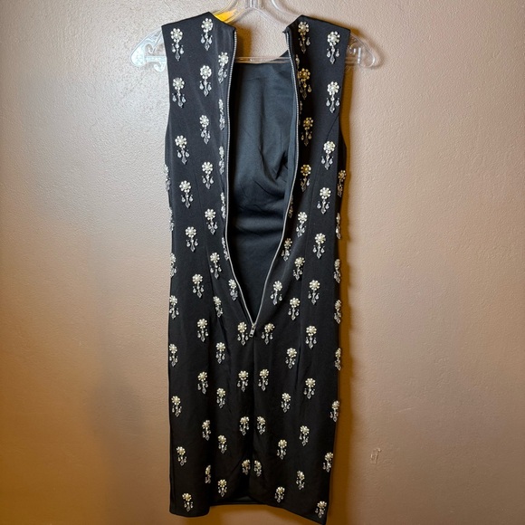Mac Duggal Embellished Sleeveless Fitted Cocktail Dress Women’s Size 2 - Picture 11 of 17